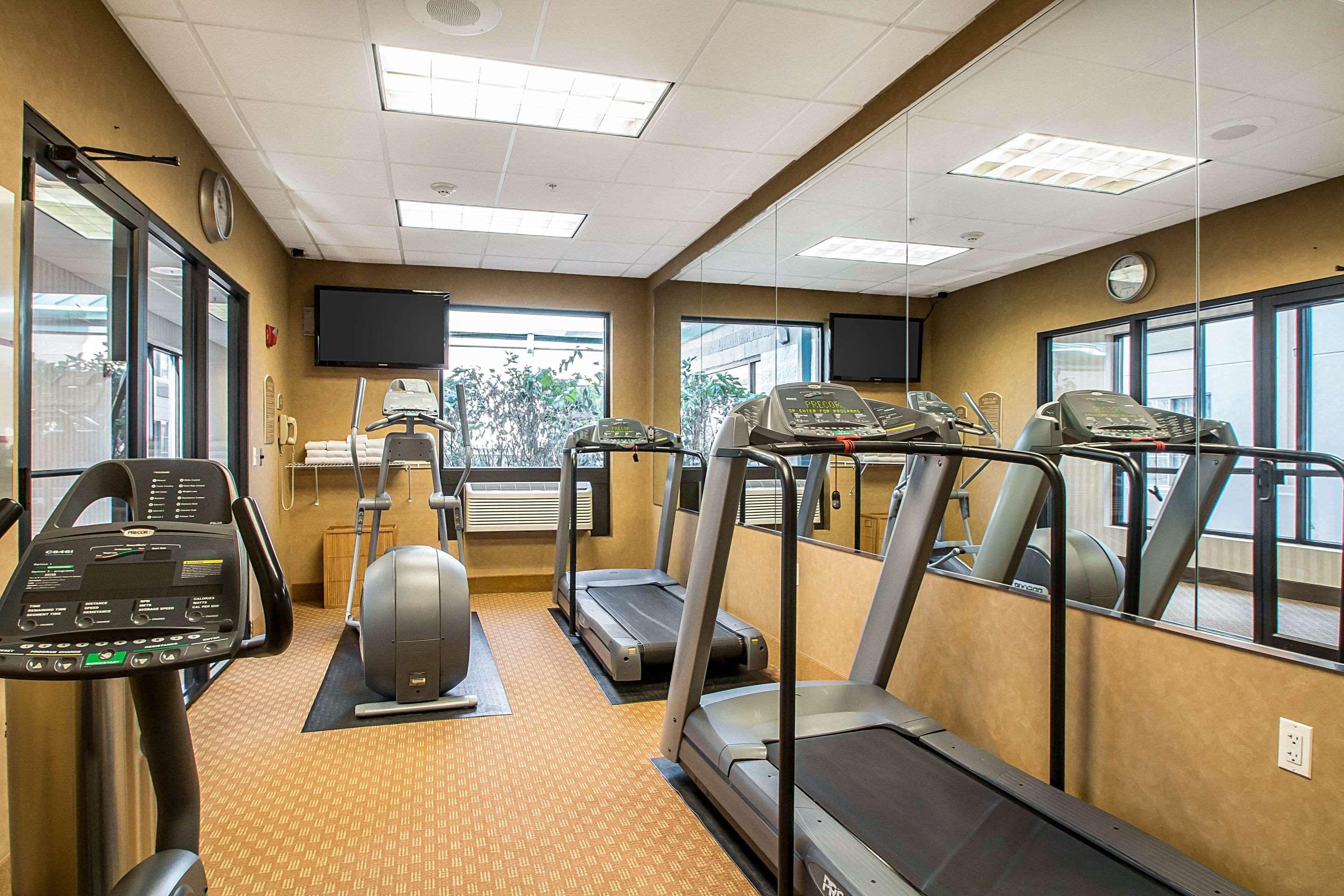 Clarion Inn Elmhurst - Oak Brook Near I-88, I-290, I-294 Buitenkant foto