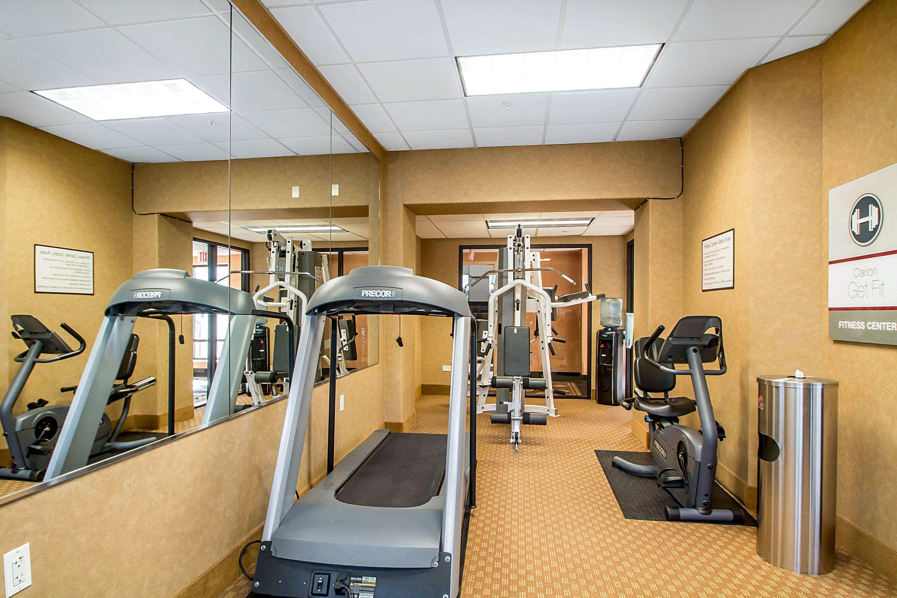 Clarion Inn Elmhurst - Oak Brook Near I-88, I-290, I-294 Buitenkant foto