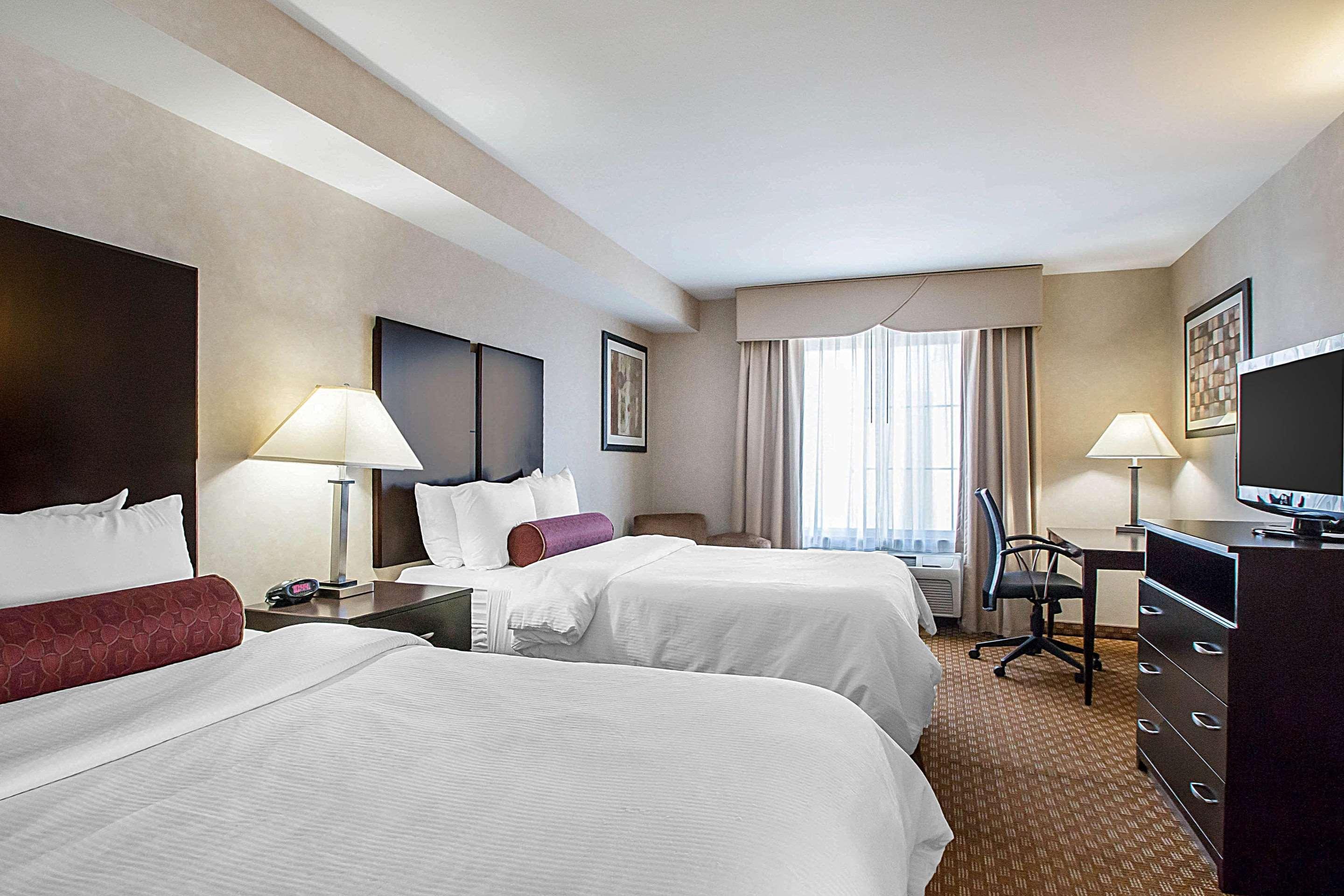 Clarion Inn Elmhurst - Oak Brook Near I-88, I-290, I-294 Buitenkant foto