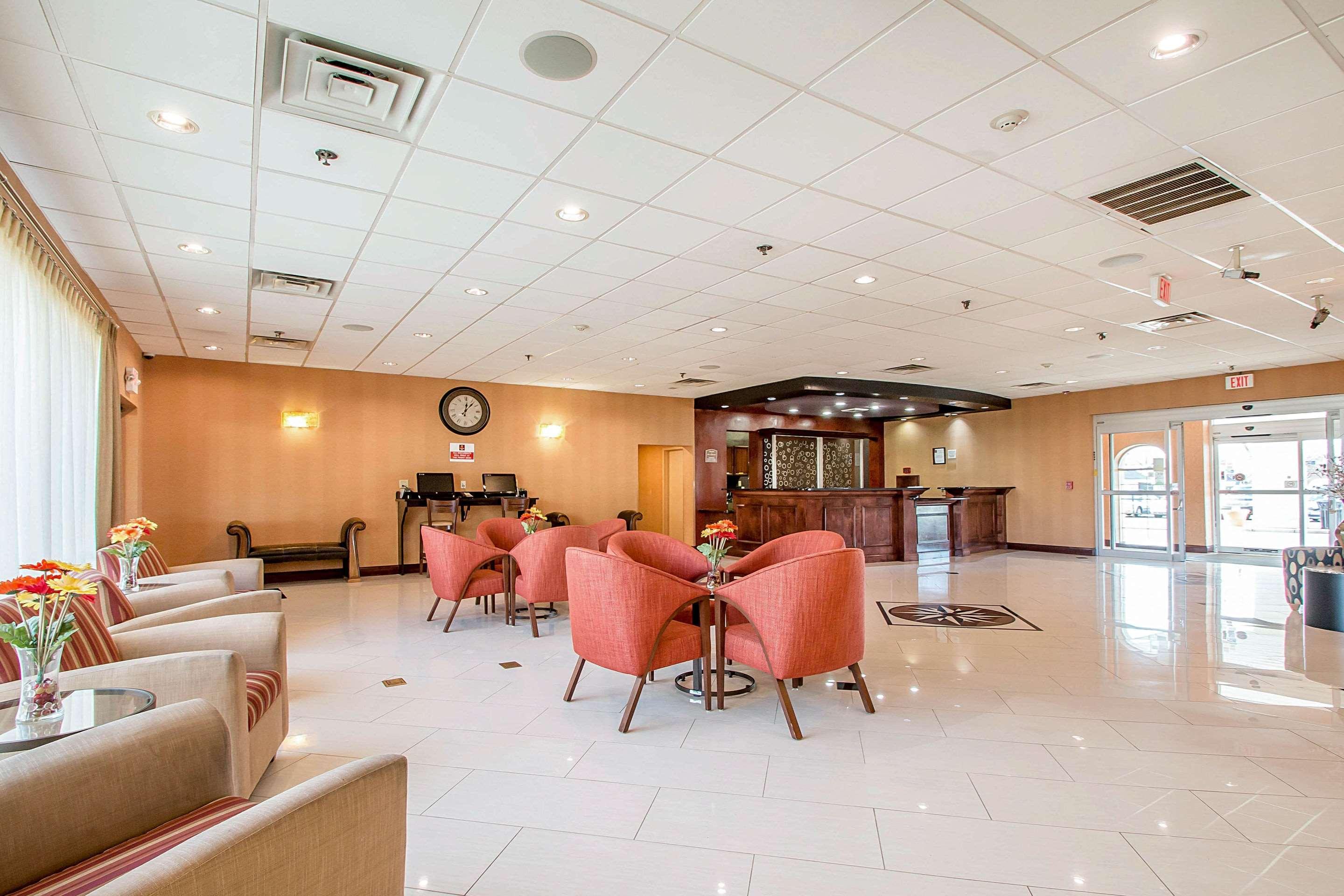 Clarion Inn Elmhurst - Oak Brook Near I-88, I-290, I-294 Buitenkant foto