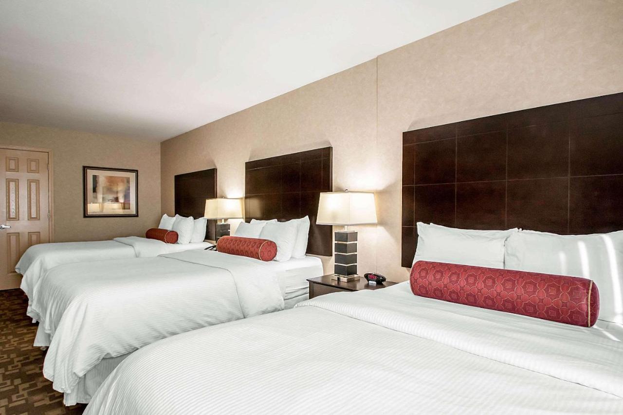 Clarion Inn Elmhurst - Oak Brook Near I-88, I-290, I-294 Buitenkant foto