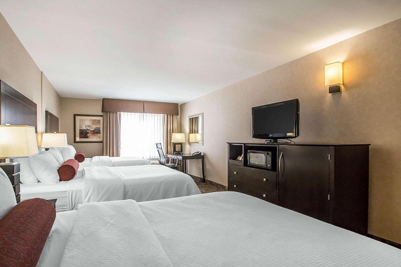 Clarion Inn Elmhurst - Oak Brook Near I-88, I-290, I-294 Buitenkant foto